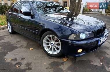 Седан BMW 5 Series 2001 в Раздельной