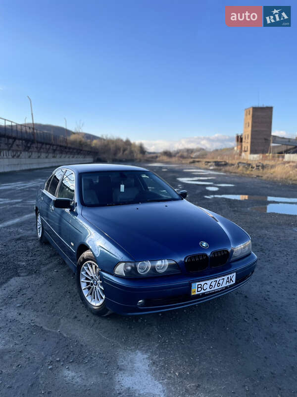 Седан BMW 5 Series 2001 в Жовкве