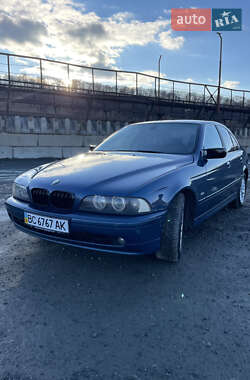 Седан BMW 5 Series 2001 в Жовкве