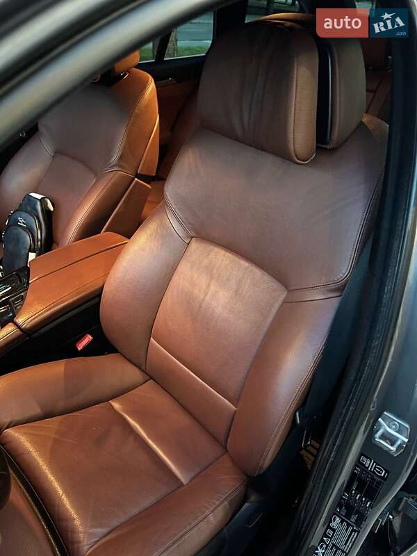 Універсал BMW 5 Series 2013 в Рівному фото 149 Універсал BMW 5 Series 2013 в Рівному