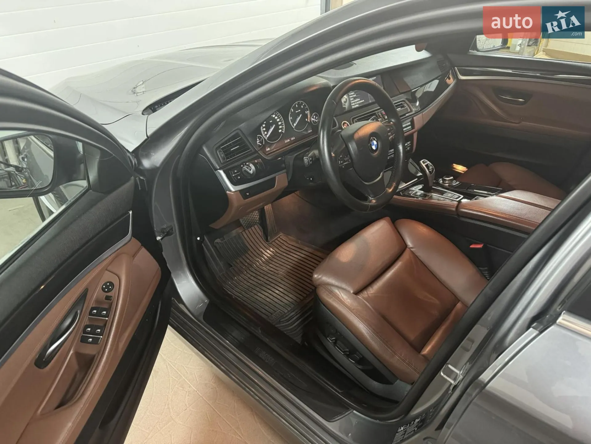 2013 BMW 5er - мініатюра 181