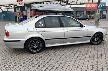 Седан BMW 5 Series 2001 в Львове