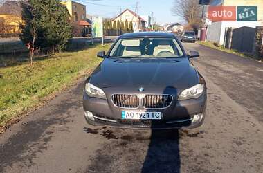 Седан BMW 5 Series 2011 в Тячеві