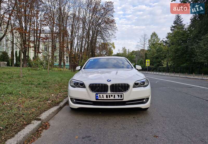 Седан BMW 5 Series 2012 в Киеве
