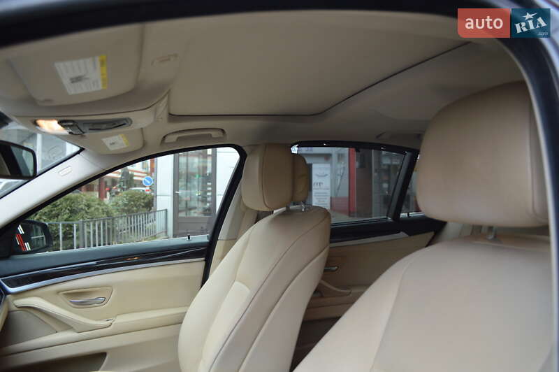 Седан BMW 5 Series 2011 в Львові
