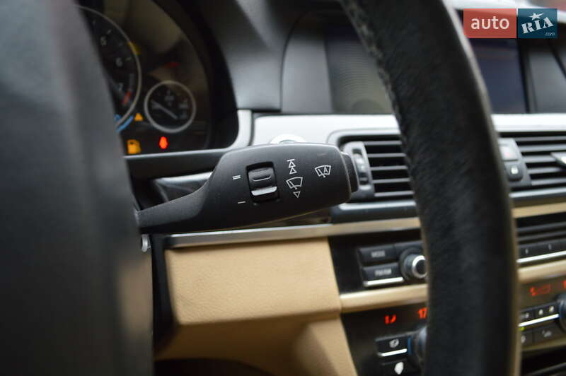 Седан BMW 5 Series 2011 в Львові