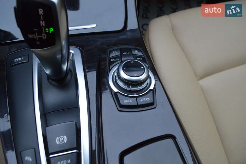 Седан BMW 5 Series 2011 в Львові