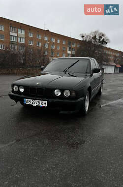 Седан BMW 5 Series 1988 в Тульчині