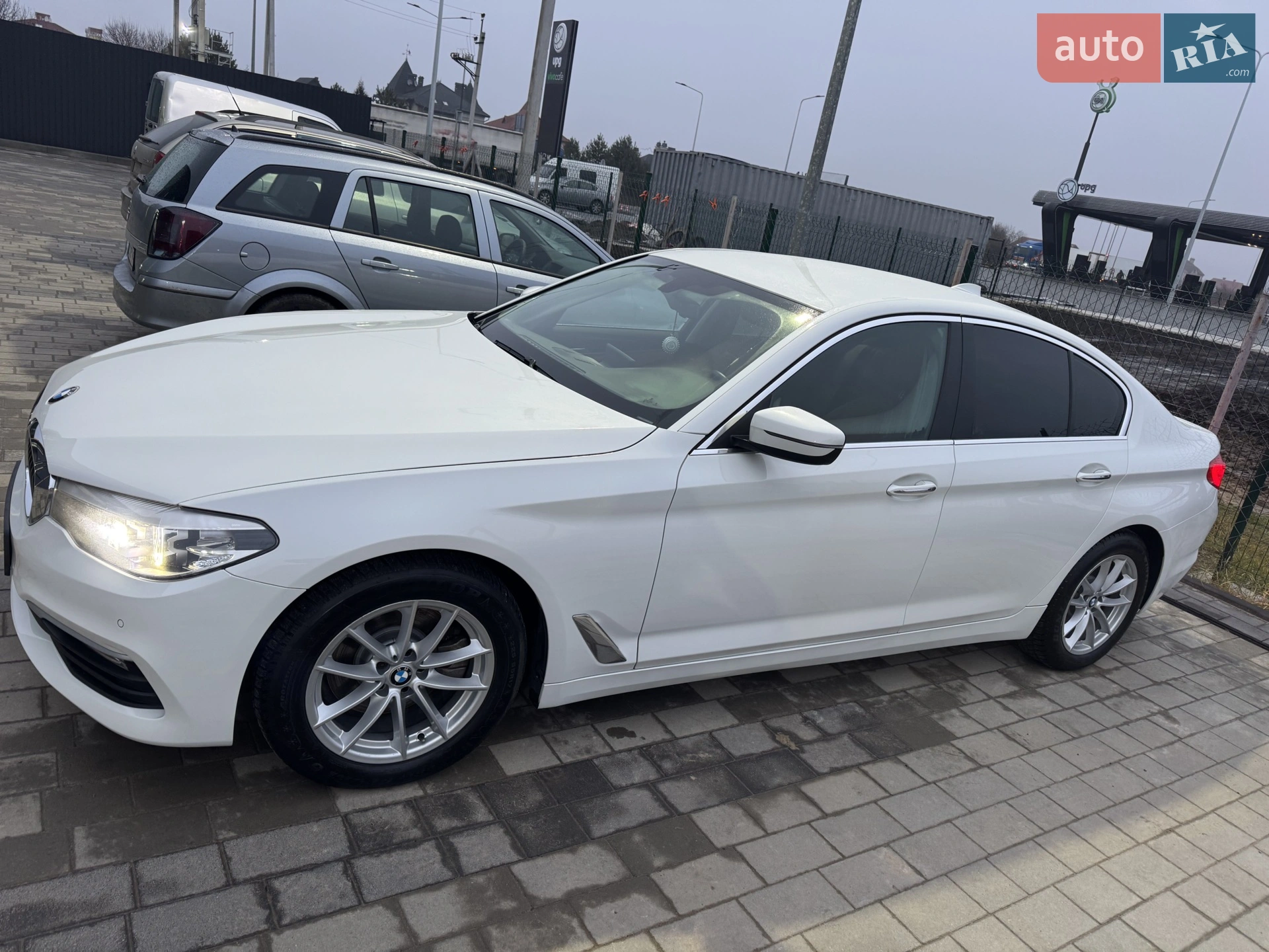 2017 BMW 5er - мініатюра 4