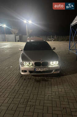 Седан BMW 5 Series 2000 в Запоріжжі