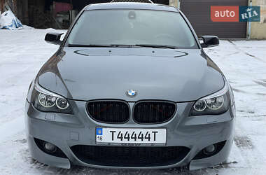 Седан BMW 5 Series 2006 в Кореці