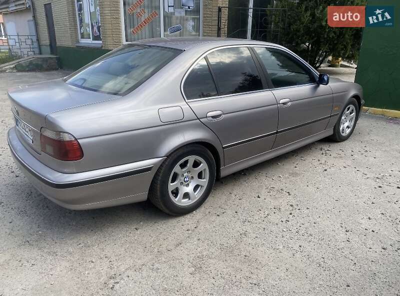 BMW 5 Series 2000