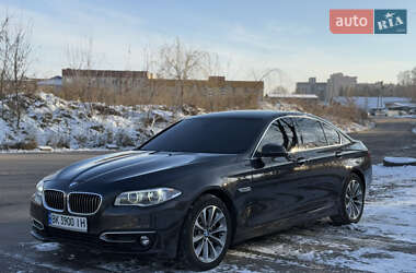 Седан BMW 5 Series 2015 в Ровно