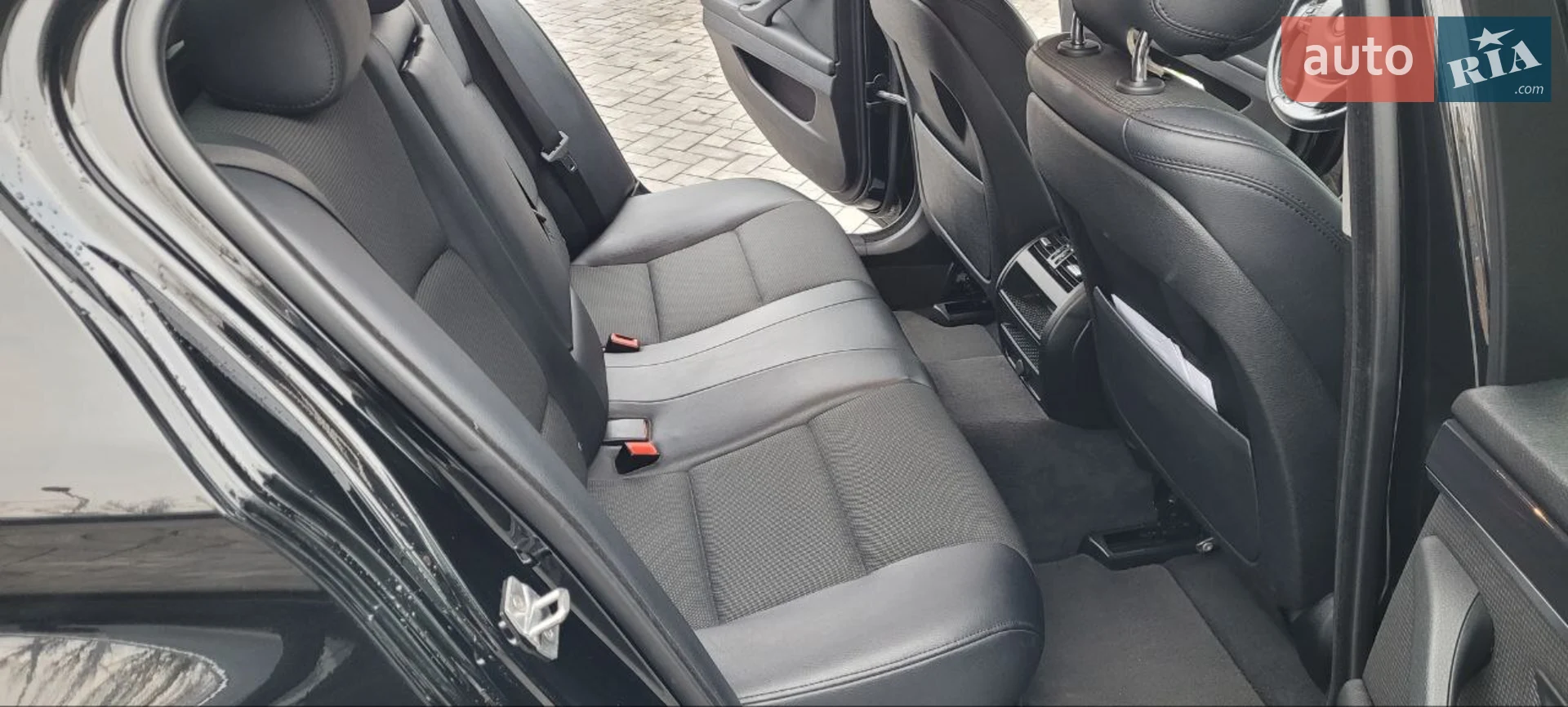 2016 BMW 5er - мініатюра 11