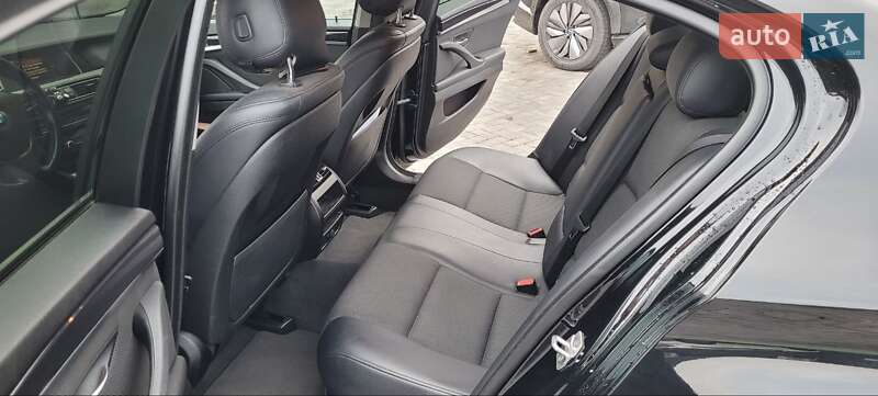 Седан BMW 5 Series 2016 в Кривому Розі