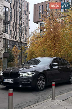 Седан BMW 5 Series 2017 в Киеве