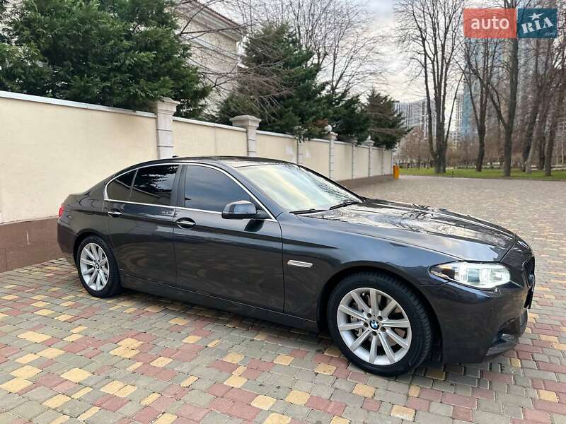 Седан BMW 5 Series 2015 в Одессе