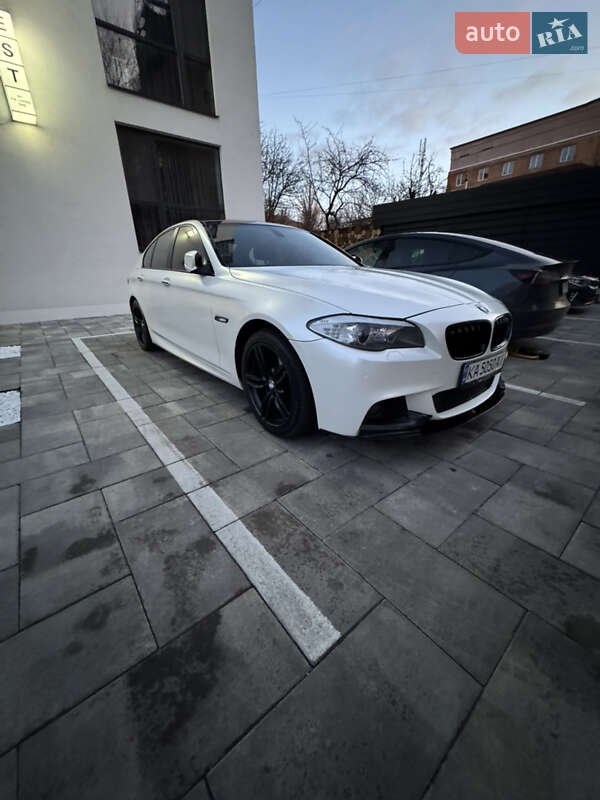 Седан BMW 5 Series 2012 в Києві
