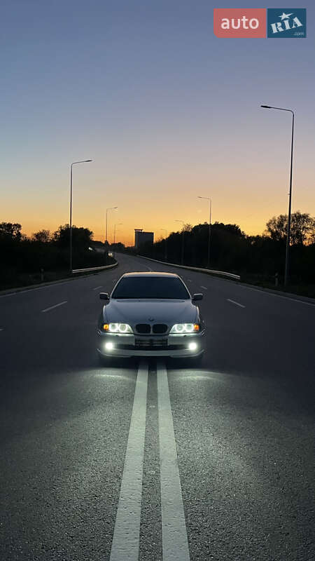 Седан BMW 5 Series 2003 в Хмельницком
