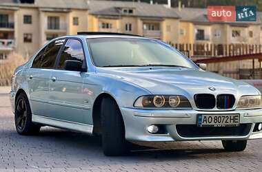 Седан BMW 5 Series 2001 в Міжгір'ї