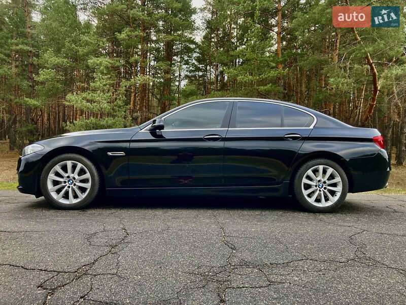 Седан BMW 5 Series 2016 в Кременчуці