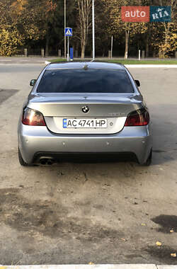 Седан BMW 5 Series 2003 в Торчині