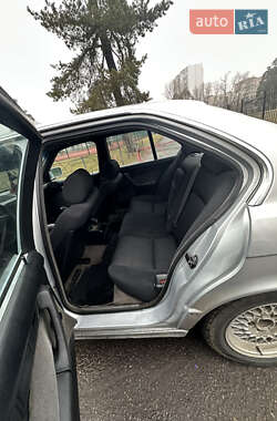 Седан BMW 5 Series 1990 в 