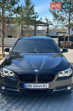 Седан BMW 5 Series 2014 в Ровно