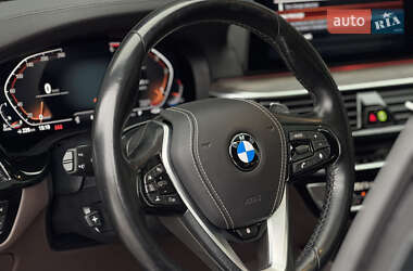 Седан BMW 5 Series 2019 в 
