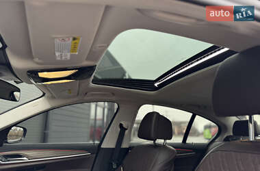 Седан BMW 5 Series 2019 в 