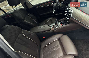 Седан BMW 5 Series 2019 в 