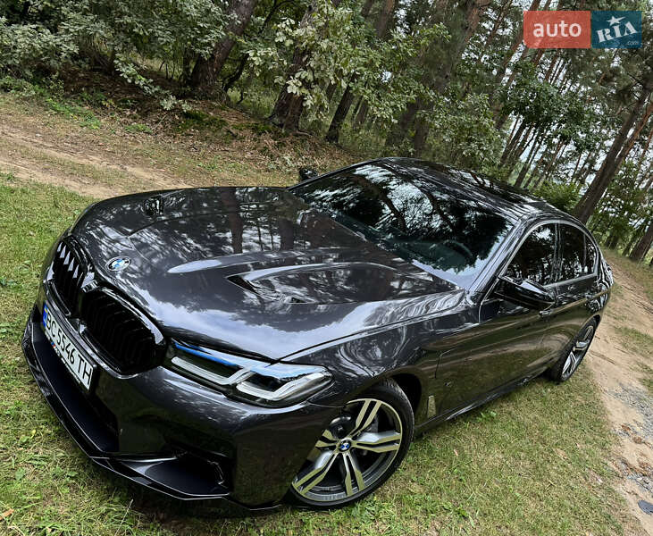 Седан BMW 5 Series 2018 в Львове