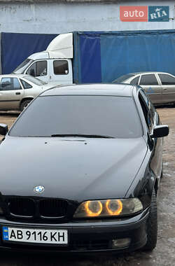 Седан BMW 5 Series 1995 в Глухові