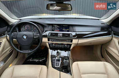 Седан BMW 5 Series 2012 в 