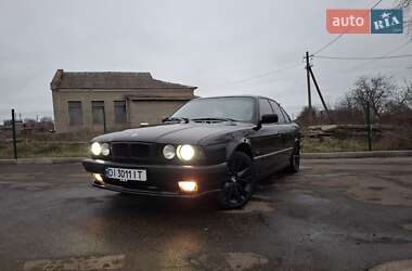 Седан BMW 5 Series 1995 в Первомайську