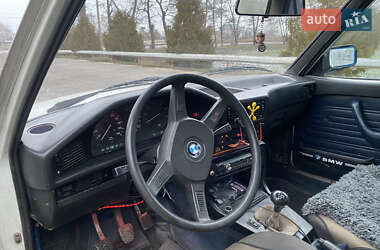 Седан BMW 5 Series 1984 в 