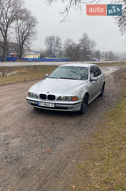 Седан BMW 5 Series 1998 в Карлівці