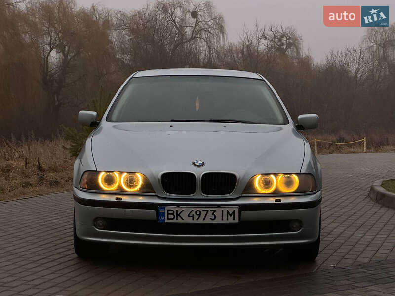 Седан BMW 5 Series 1999 в Рівному