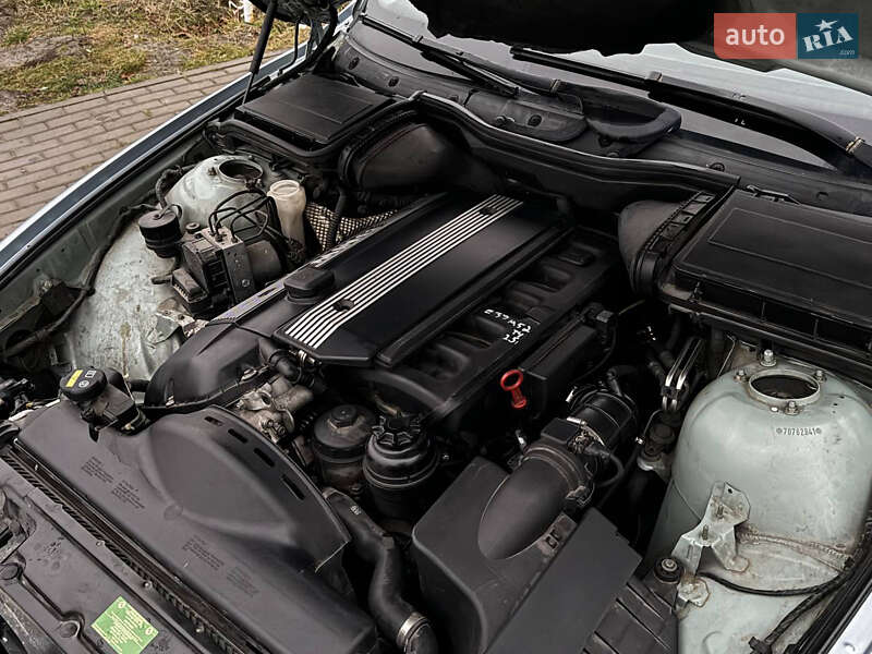 Седан BMW 5 Series 1999 в Рівному
