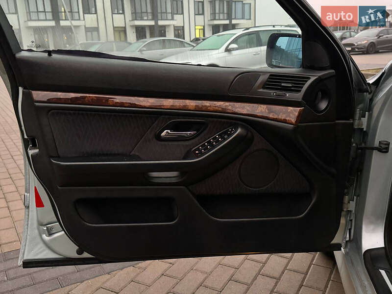 Седан BMW 5 Series 1999 в Рівному