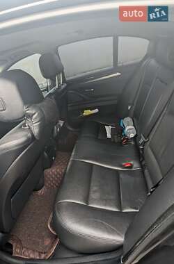 Седан BMW 5 Series 2013 в 