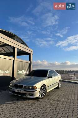 Седан BMW 5 Series 2000 в Шумську