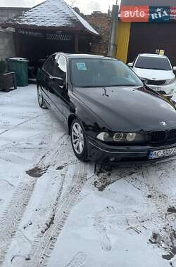 Седан BMW 5 Series 2002 в Дубні