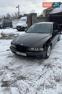 Седан BMW 5 Series 2002 в Дубно