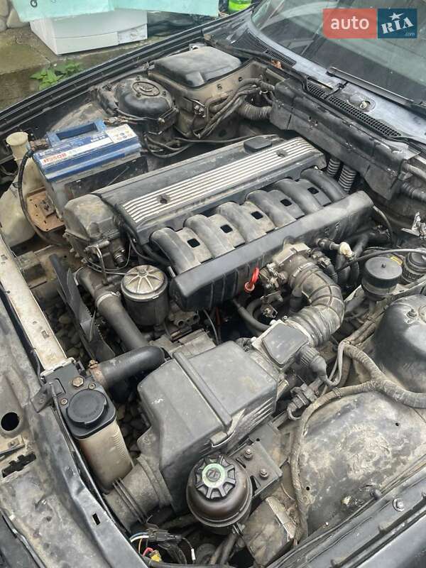 Седан BMW 5 Series 1993 в Вижнице