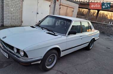 Седан BMW 5 Series 1984 в Кременчуці