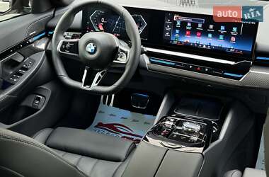 Седан BMW 5 Series 2023 в Луцке