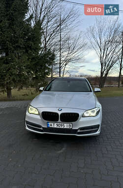 Седан BMW 5 Series 2014 в Отинії