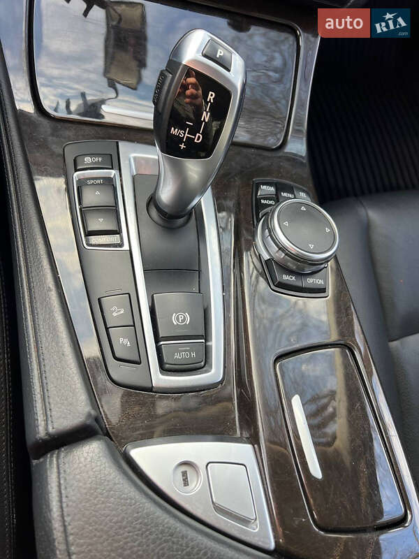 Седан BMW 5 Series 2014 в Кривом Роге
