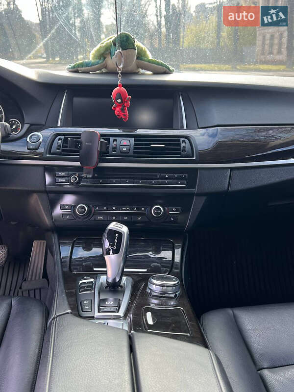 Седан BMW 5 Series 2014 в Кривом Роге